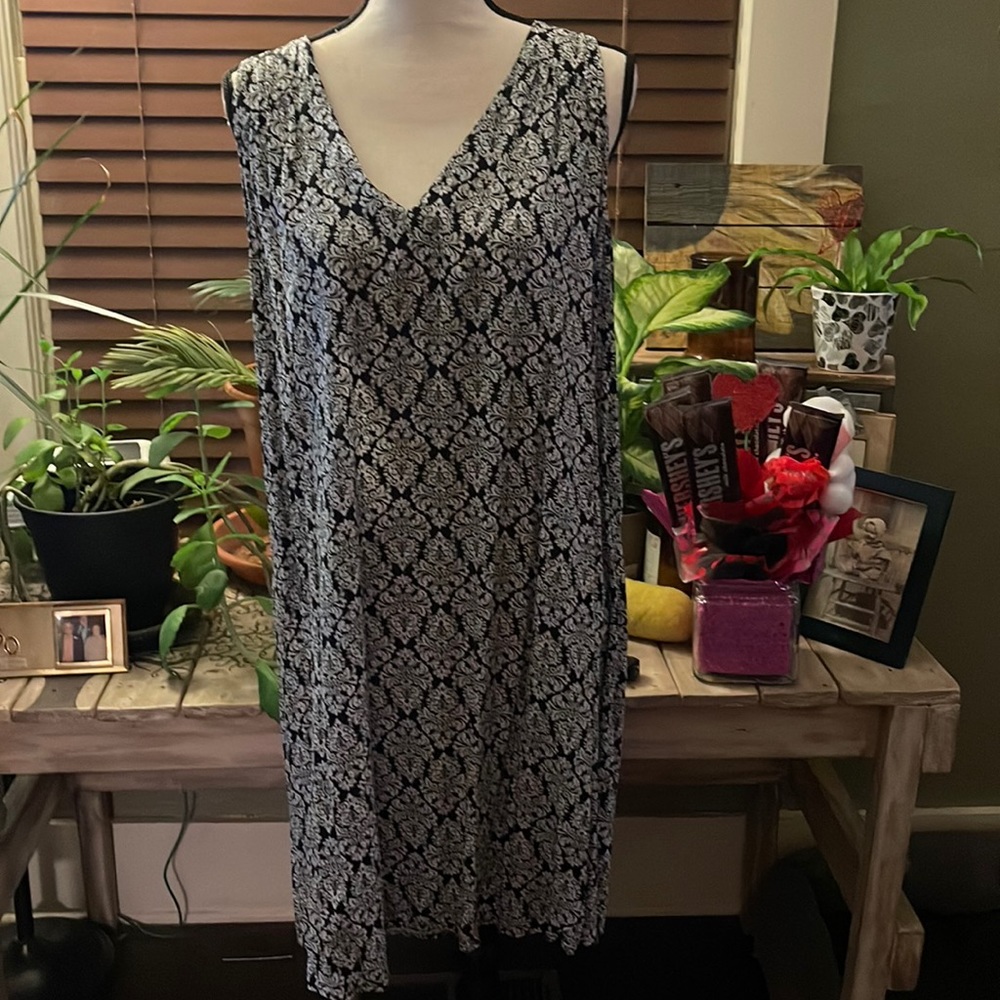 Sleeveless cute summer dress